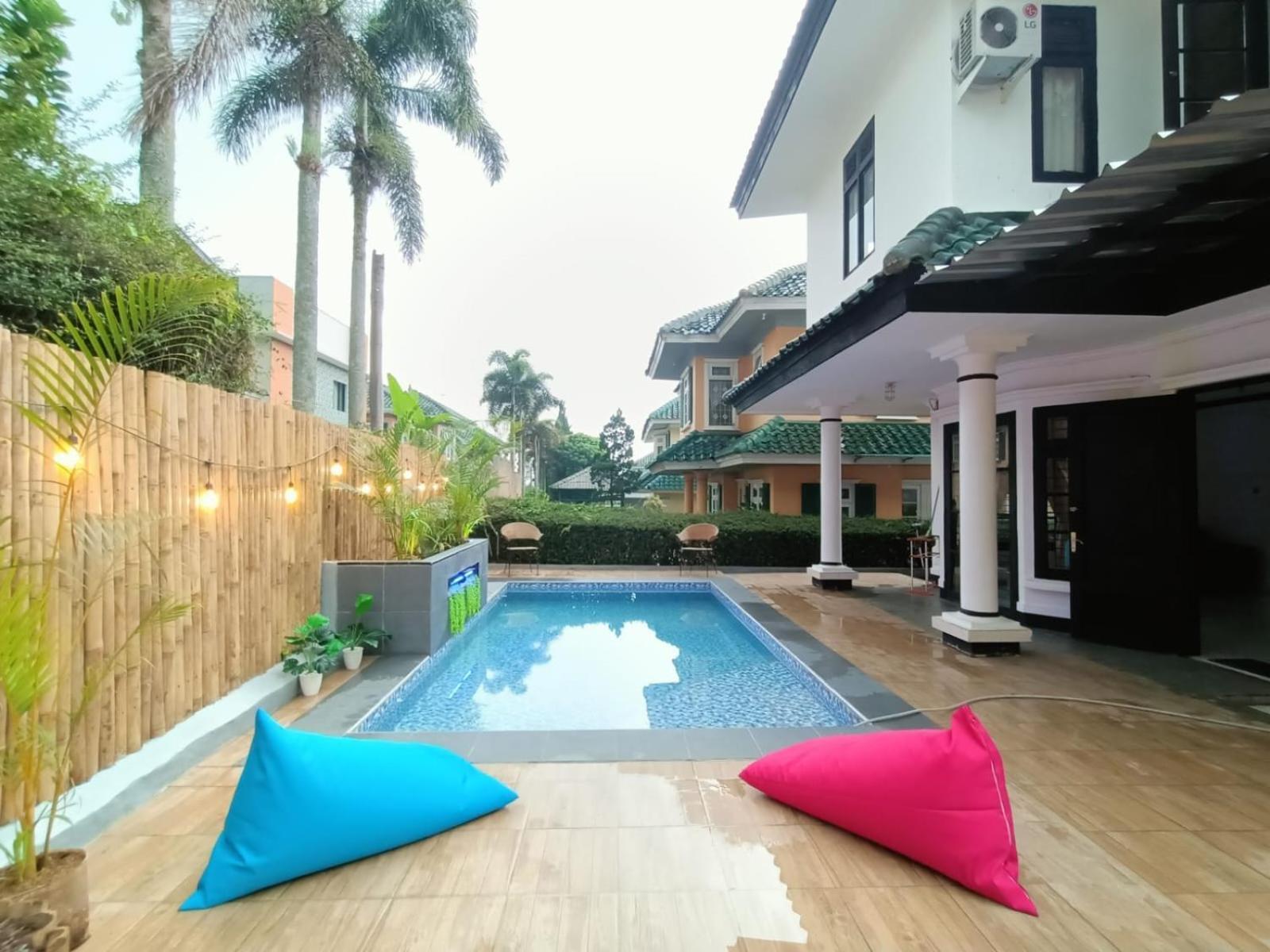Hasha Private Pool * Puncak