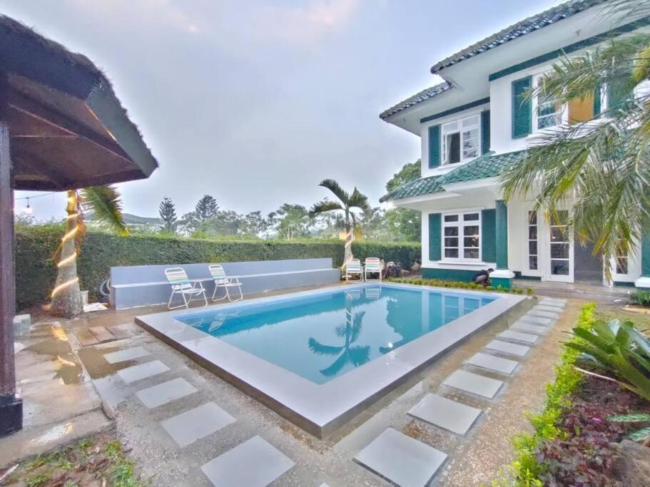 Hasha Private Pool