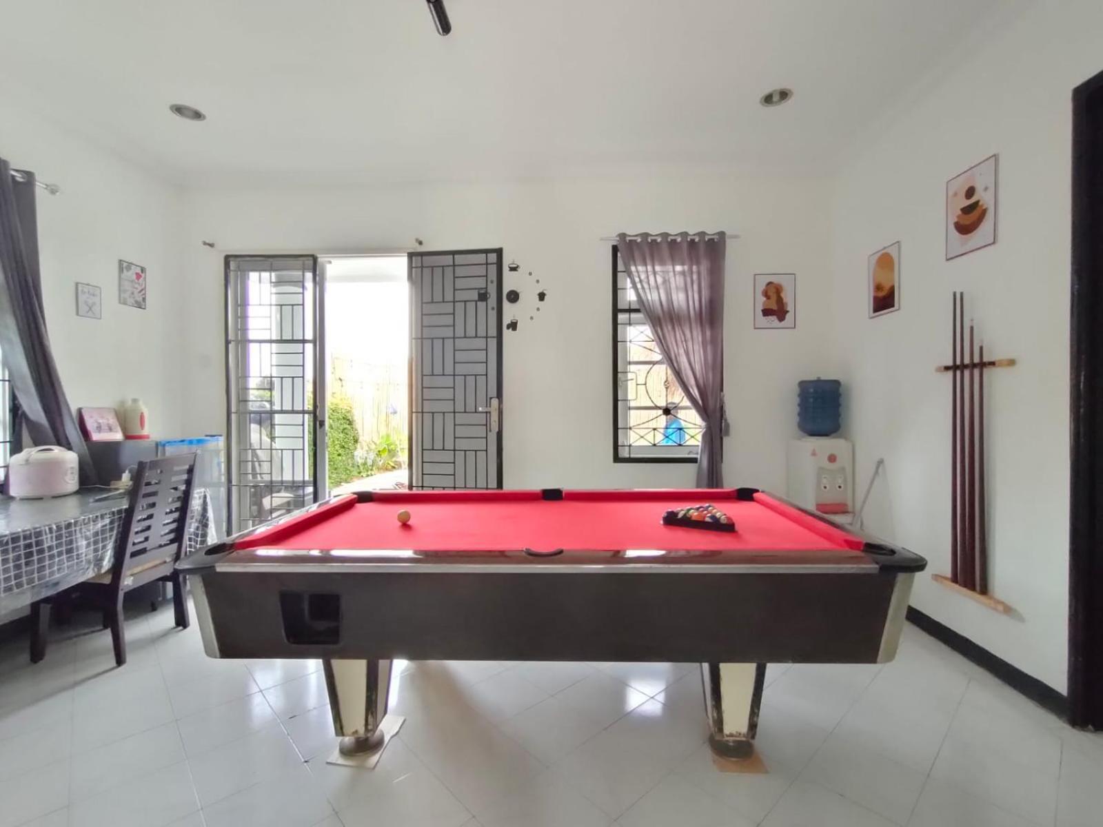 Hasha Private Pool Villa Puncak